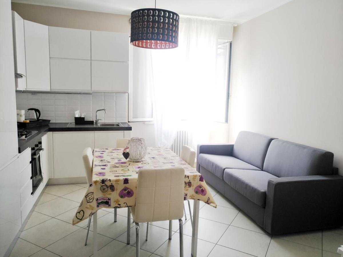 Mamma Casa Marina Center Apartments Rimini Buitenkant foto